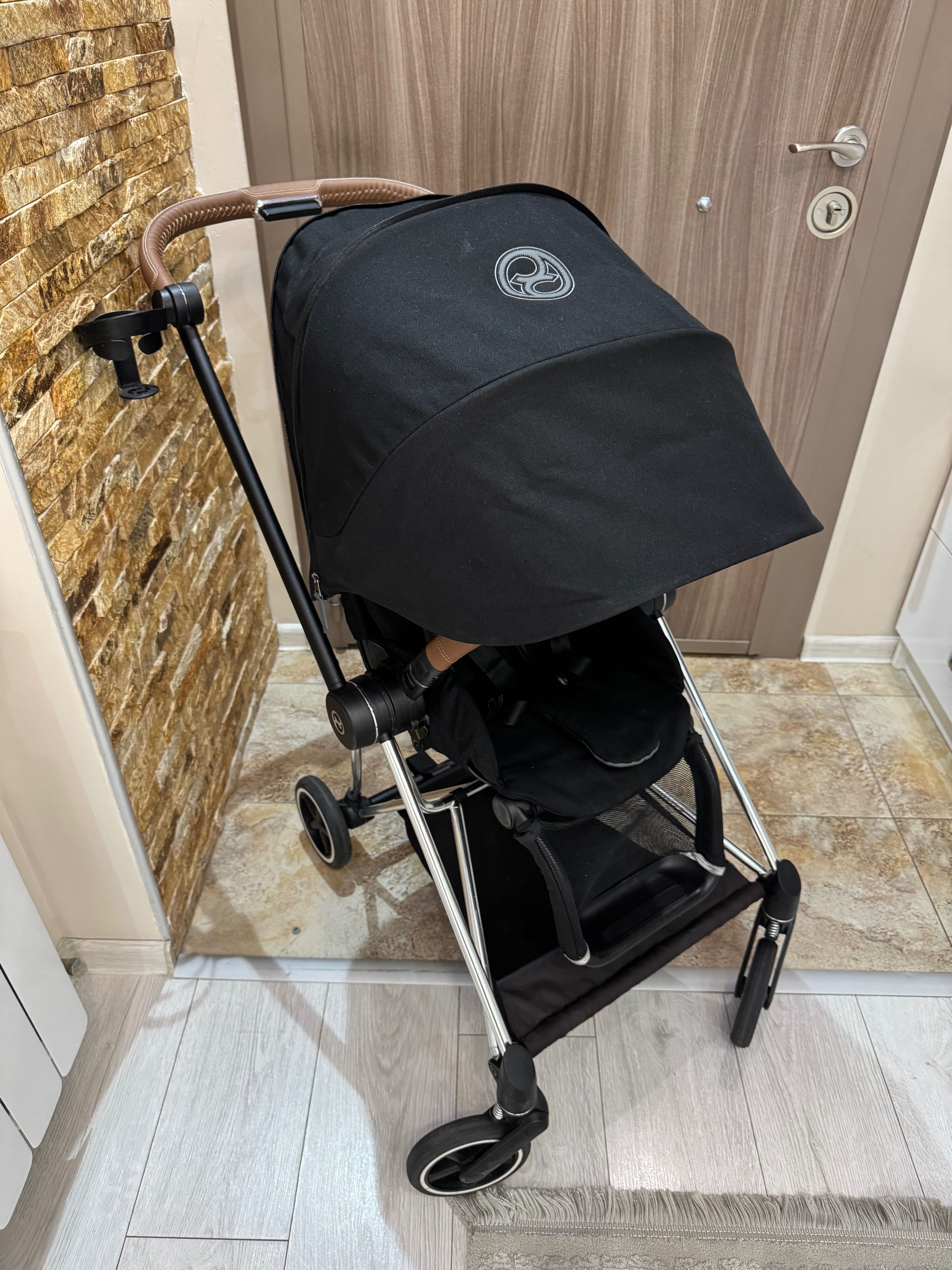 Бебешка количка Cybex Mios 3