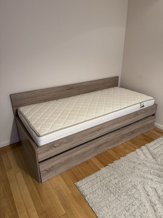 Легло двойно с два матрака