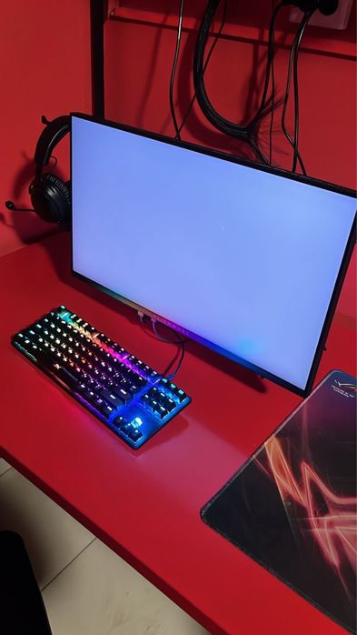 Продам игровой сет(монитор+системник+девайсы+стол+кресло)