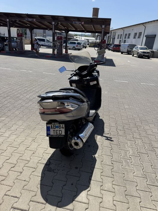 Suzuki burgman 400