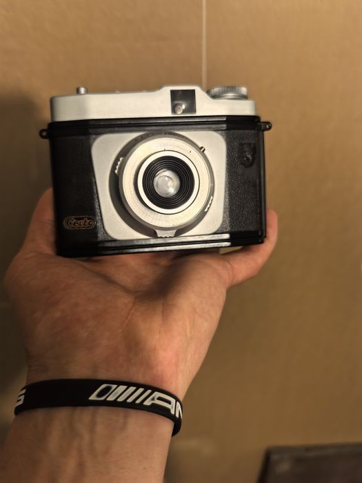 Стар фотоапарат Certo 1958 година