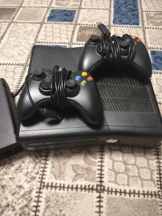 Xbox360 aștept oferte