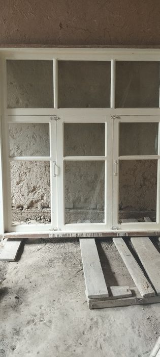 Eski eshik rom sotiladi