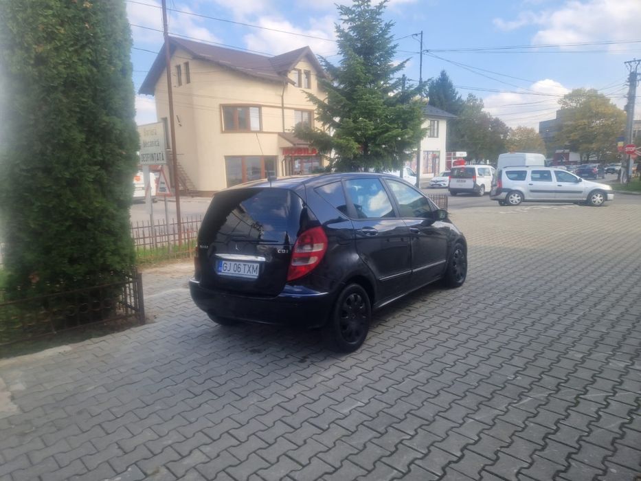 MERCEDES A 180 dis