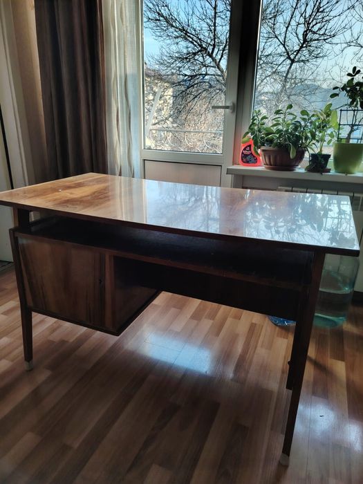 Отдам письменный стол