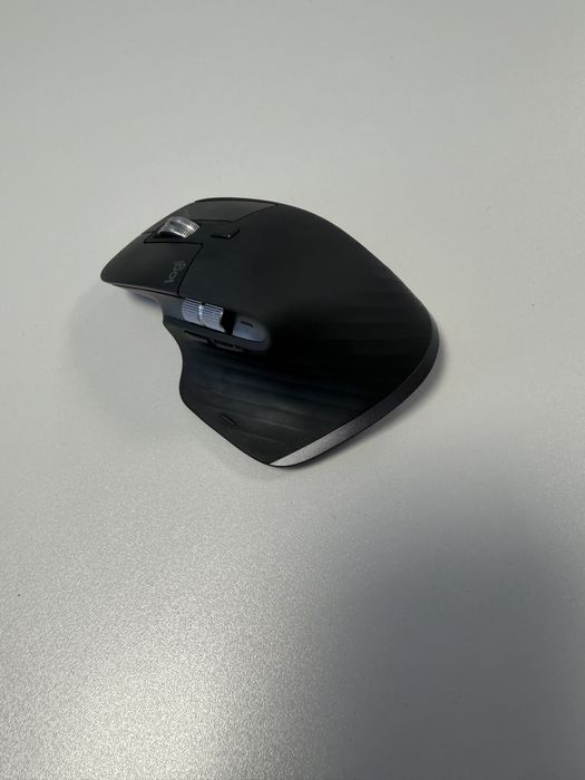 Vând mouse Logitech Performance MX 3