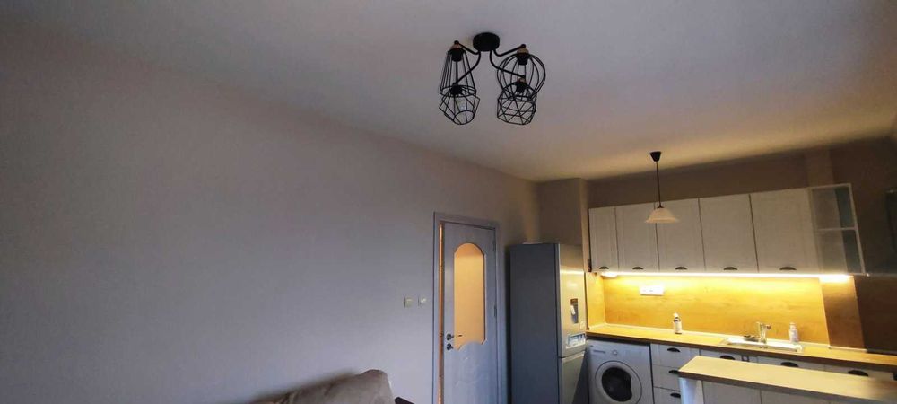 Tристаен апартамент под наем Централна поща Бенковска