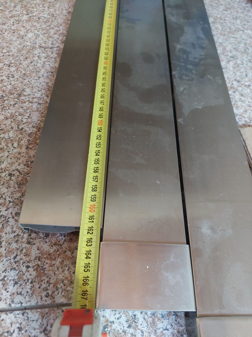 Stalpi balustrada si mana curenta