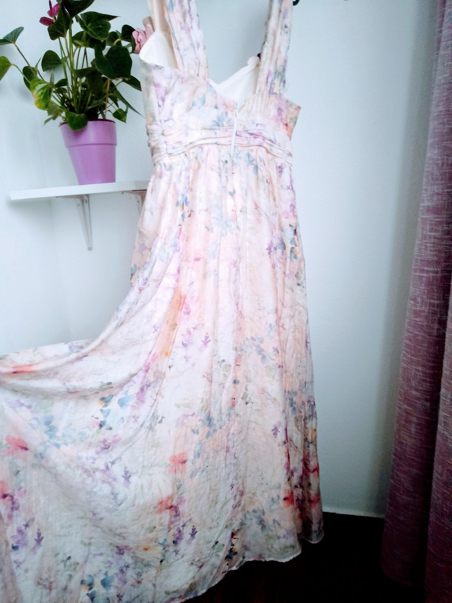 Rochie eleganta înflorată