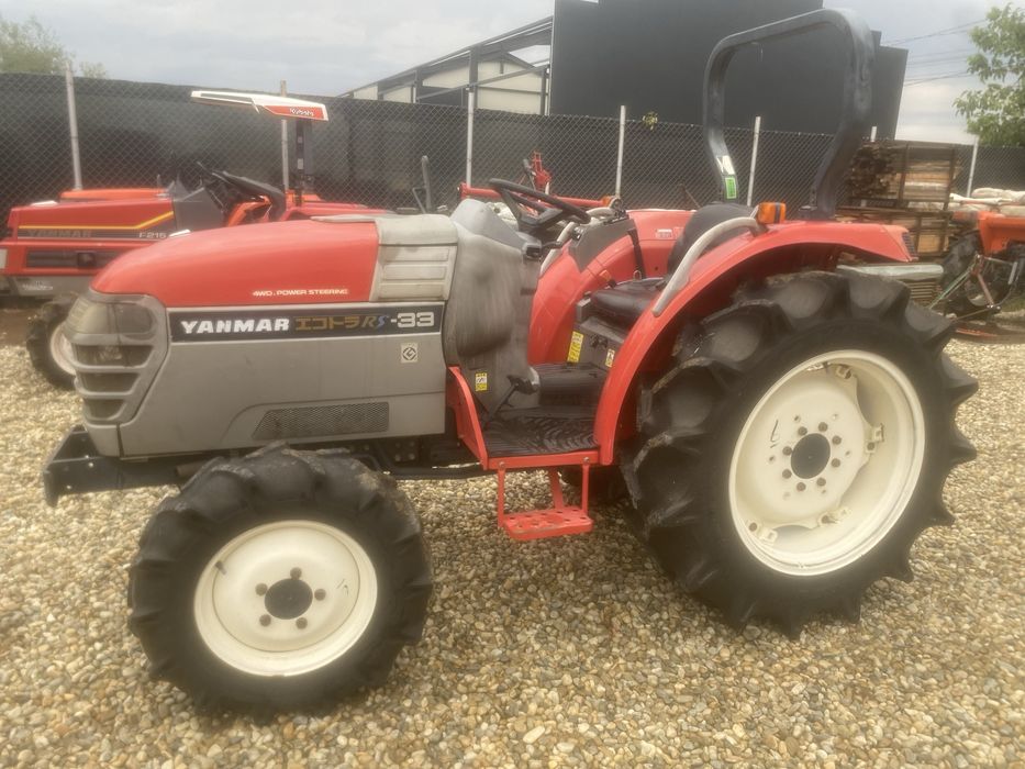 Tractor japonez Yanmar