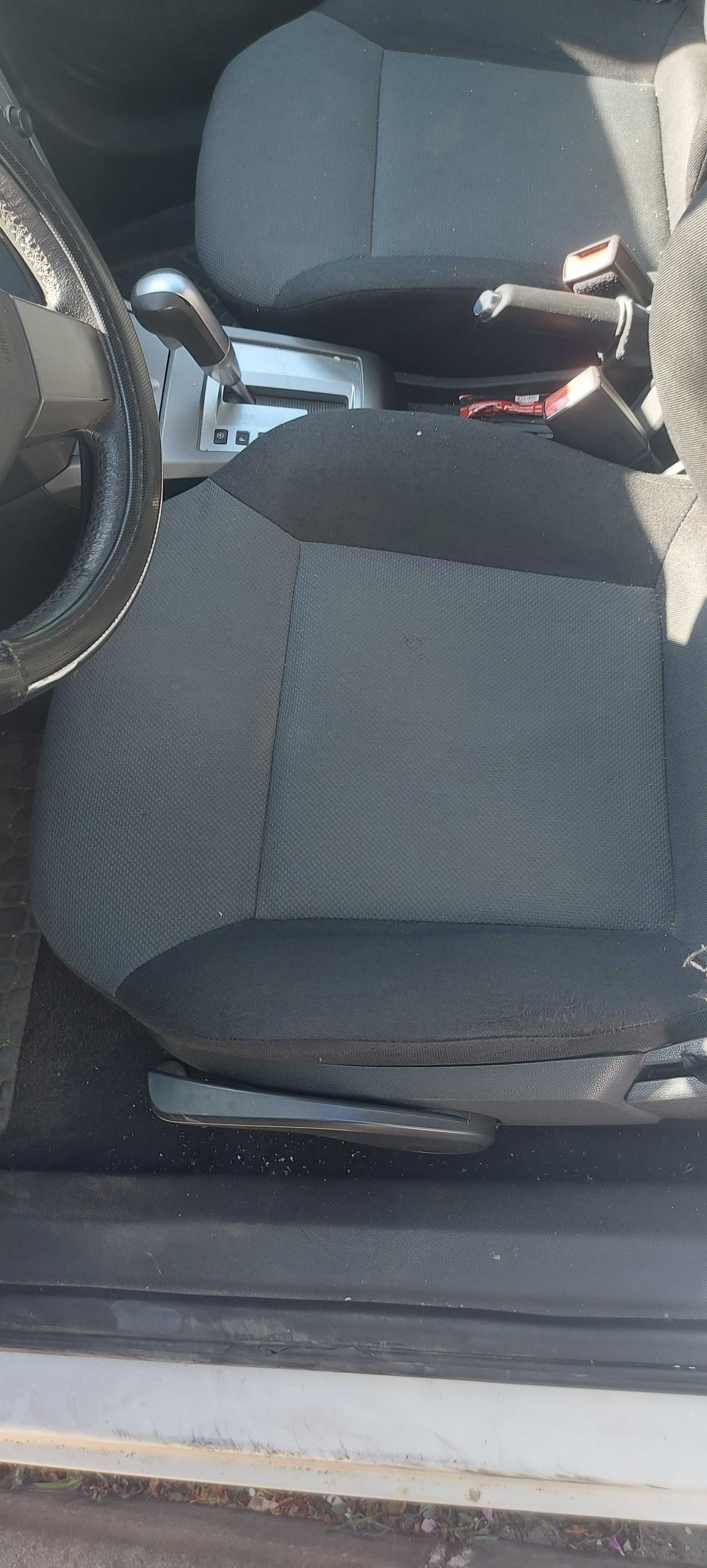 Vând Opel aatra h ,1,9 din 2006