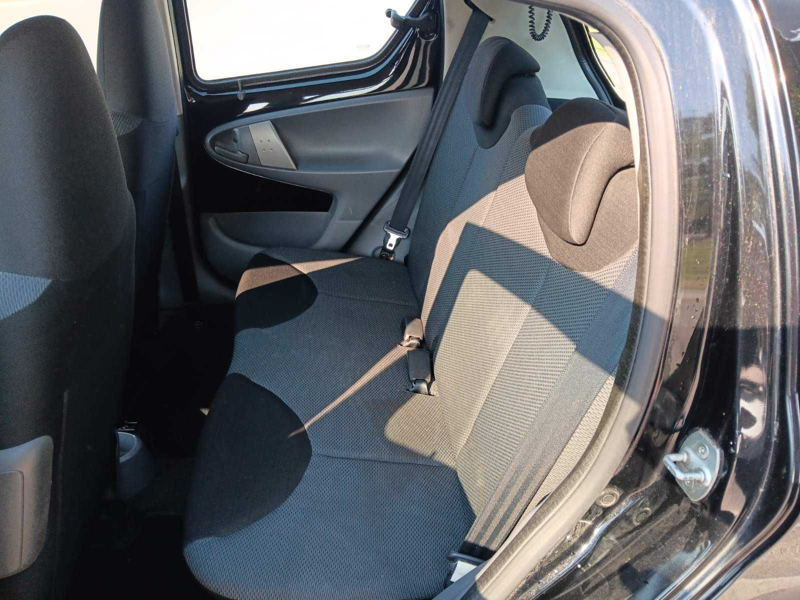 TOYOTA aygo 1.0 i