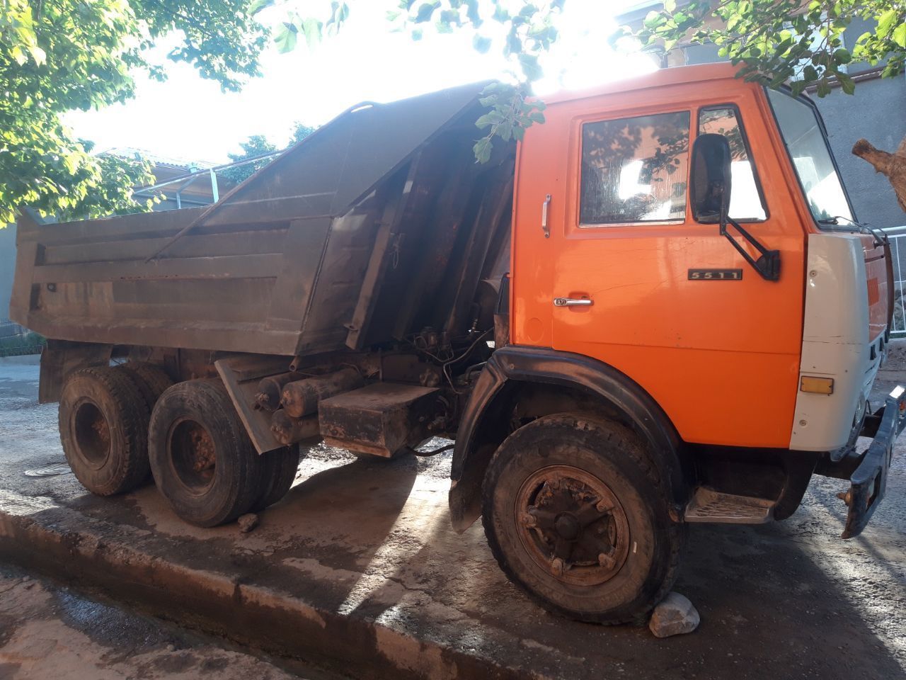 Kamaz 5511 sotiladi