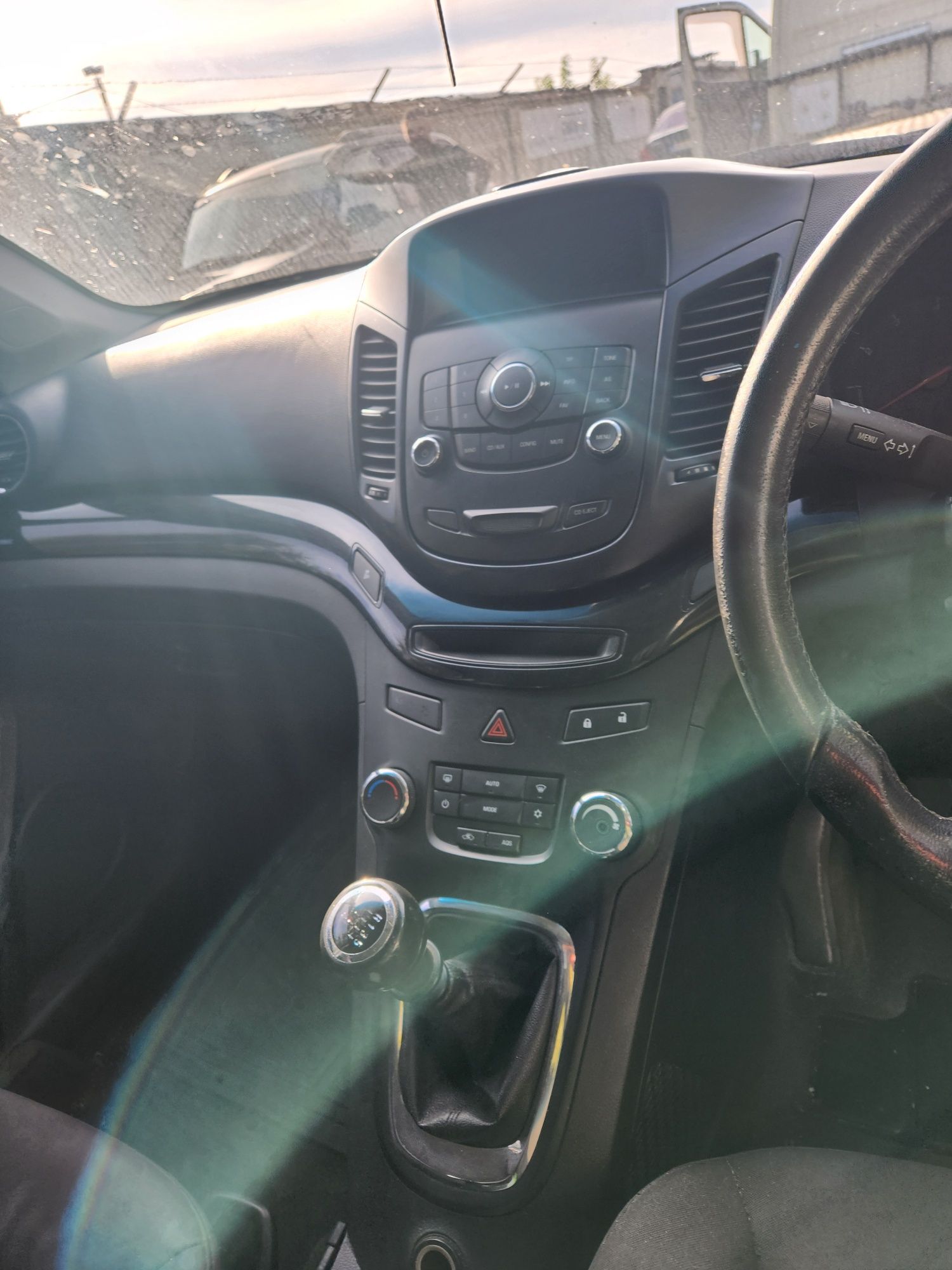 За части Chevrolet Orlando 1,8 бензин 2011 година