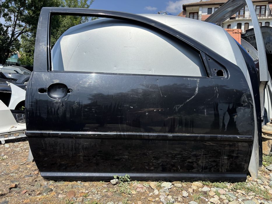 Врата VW Golf 4
