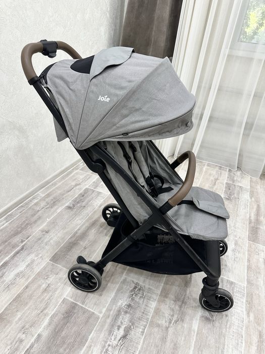 Коляска Joie Pact Pro Pebble