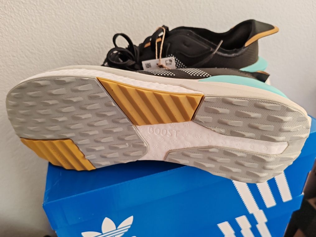 Vind adidași mărimea 43 model clasic