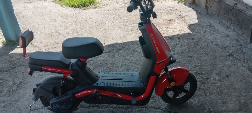 Скутер  состаяние средное ест обмен