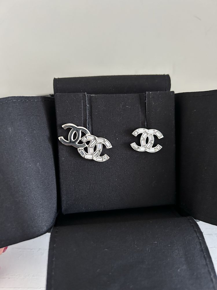Chanel Baguette Double CC обеци с монограм
