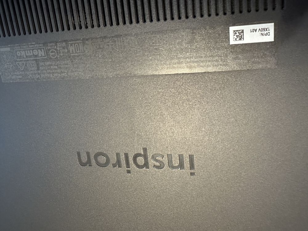 Лаптоп dell 3505 touchscreen