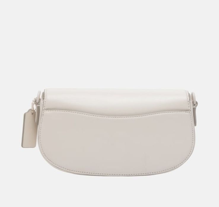 Елегантна дамска чанта от естествена кожа Coach