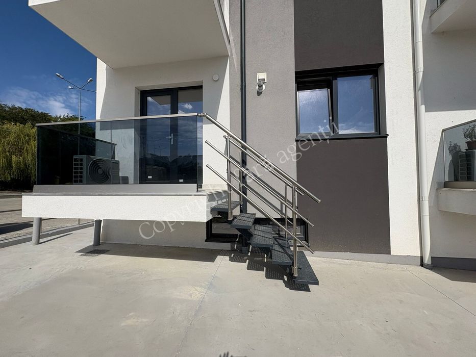 De inchiriat apartament/spatiu pentru birouri in bloc nou