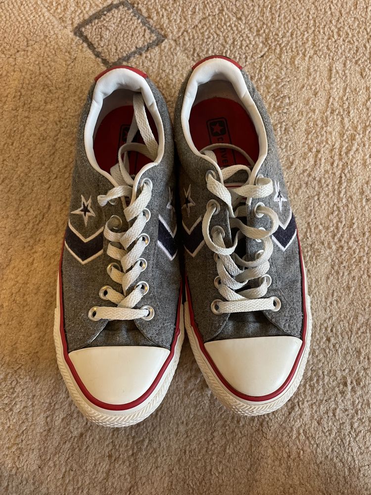 Обувки Converse