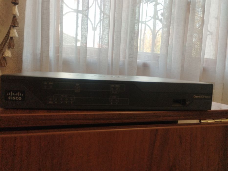 роутер Cisco 881-K9 PoE