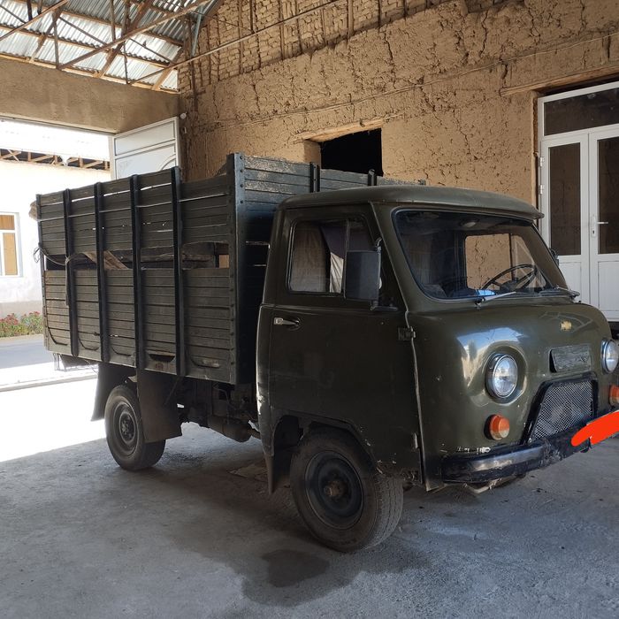 UAZ 452 bartavoy sotiladi.  Kattaqoʻrgʻon shahar. Kelishilgan narxda