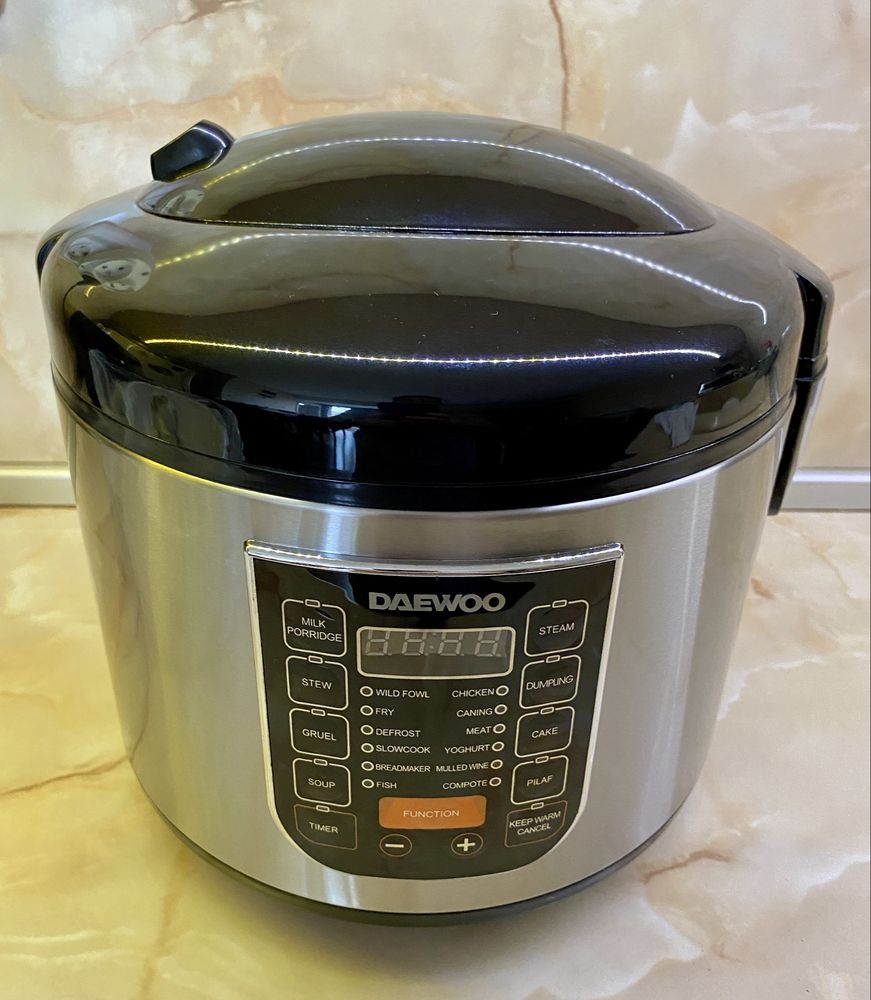 Мултикукър Daewoo 680W