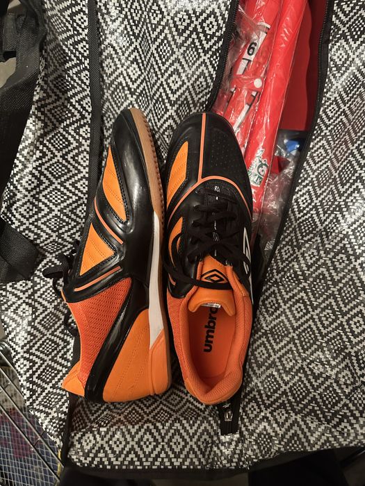 Зальники Umbro,