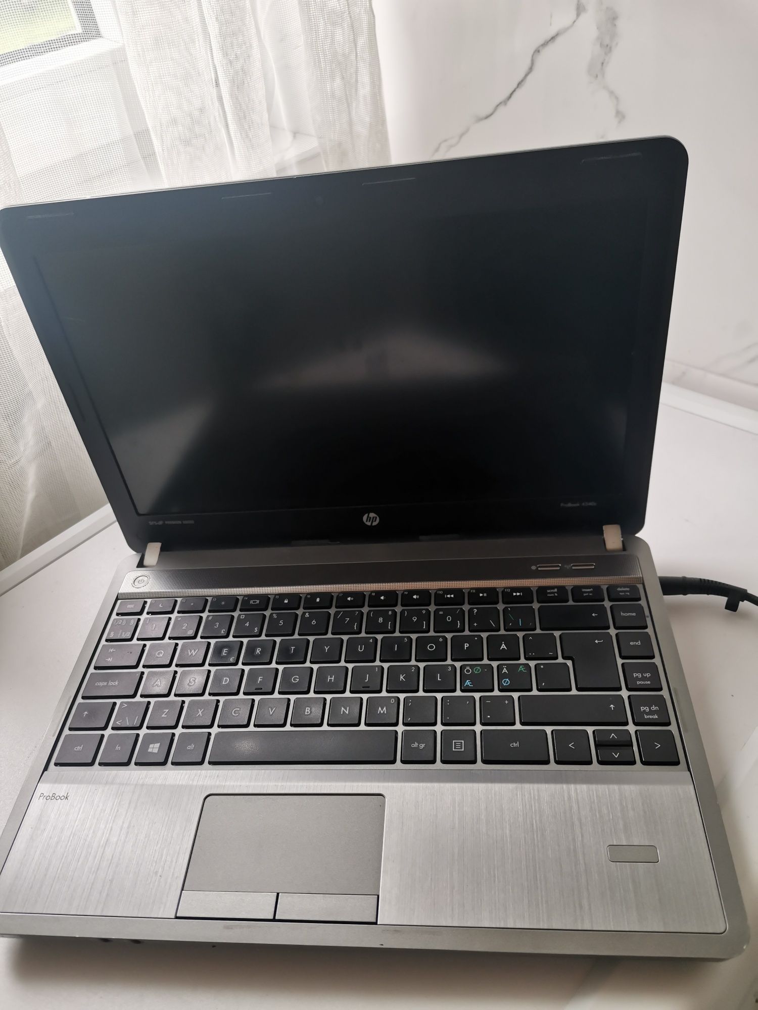 Laptop hp 4340s si dell studio