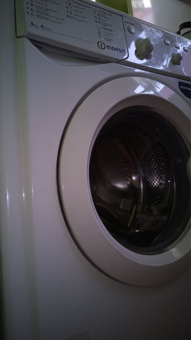 Продам стиральную машину