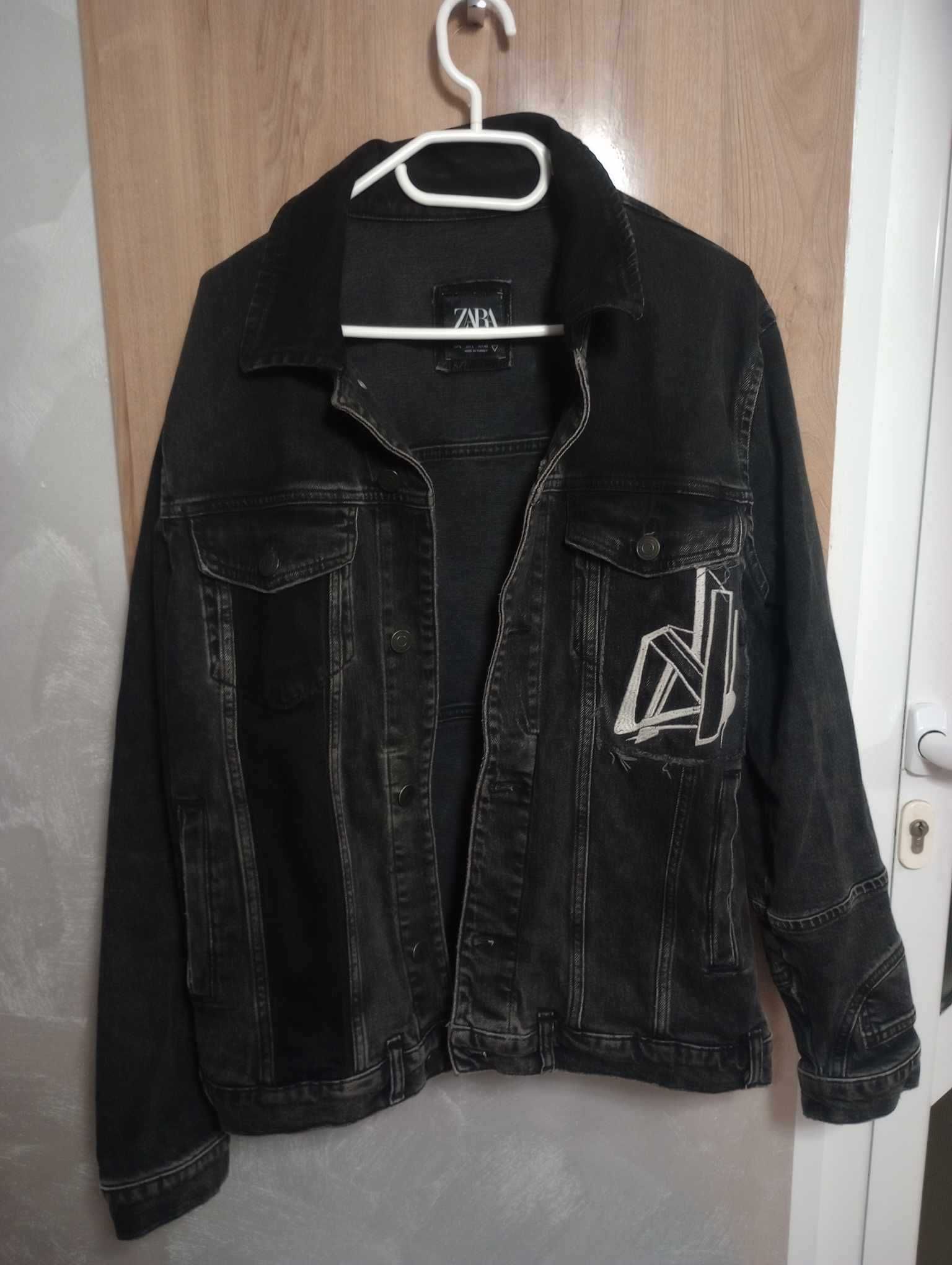 Черно дънково яке на ZARA