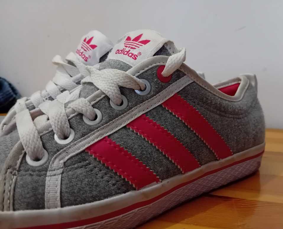 Оригинални кецове Adidas