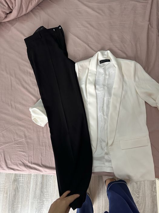 Костюм ZARA — белый жакет + черные брюки