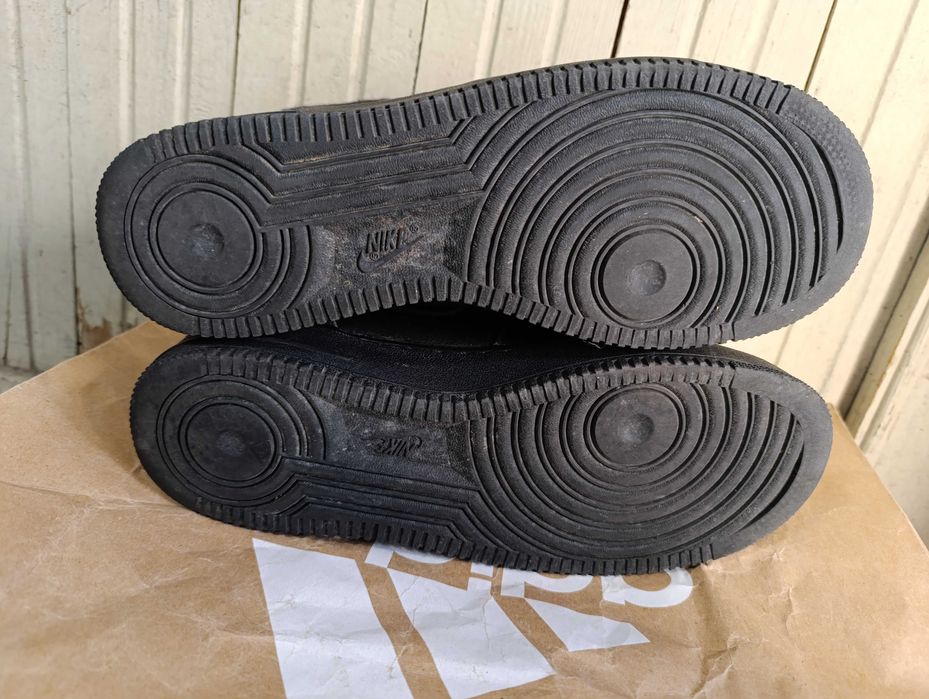 ''Nike Air Force 1 Mid Black''оригинални мъжки маратонки 43 номер