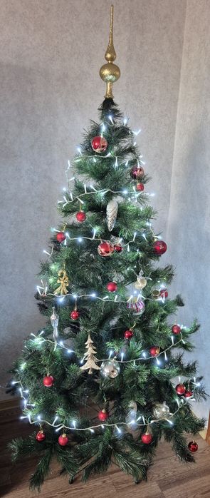 Продам новогднюю елку
