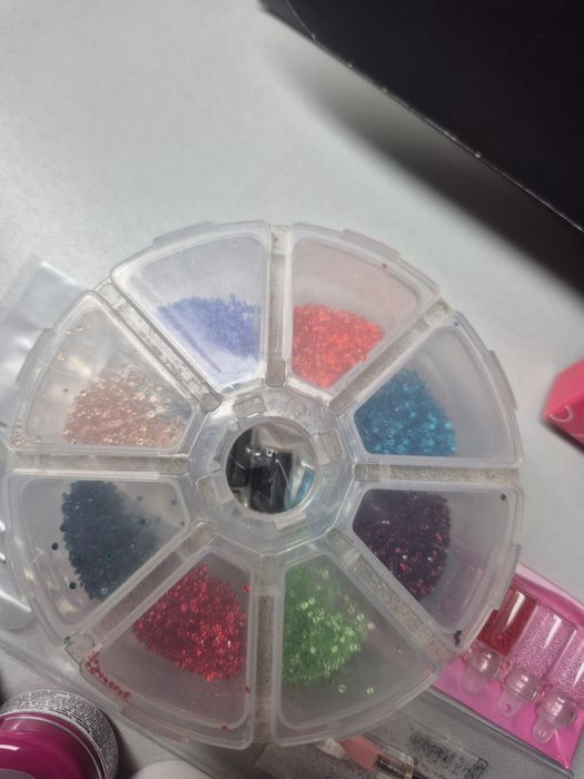 Geluri UV+accesorii unghii