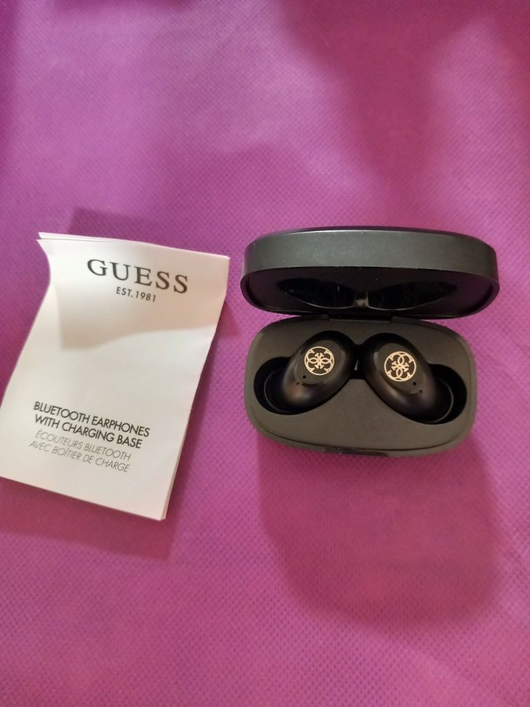 Bluetooth слушалка GUESS