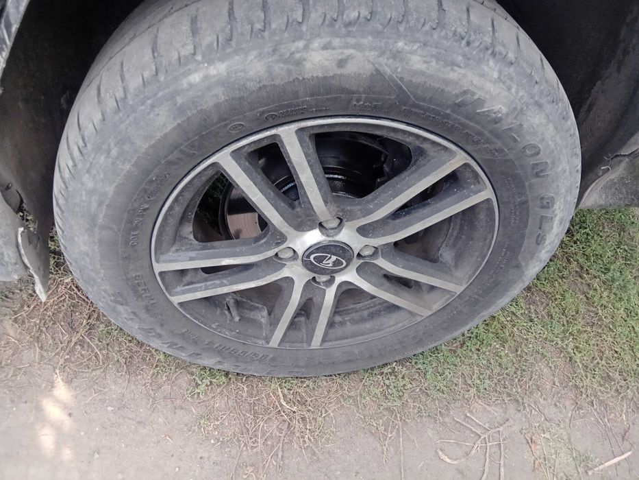 Прдам  титанки диски нужно катать цена 15000 тысяч  без торга