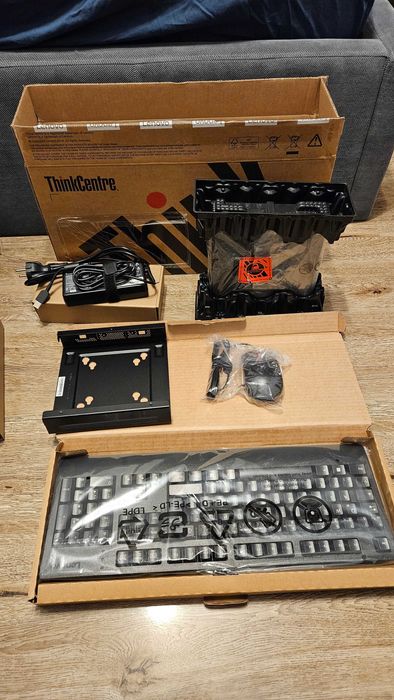 Lenovo ThinkCentre M90q Gen4 Tiny i7-13700T 16GB DDR5 Win11 garantie