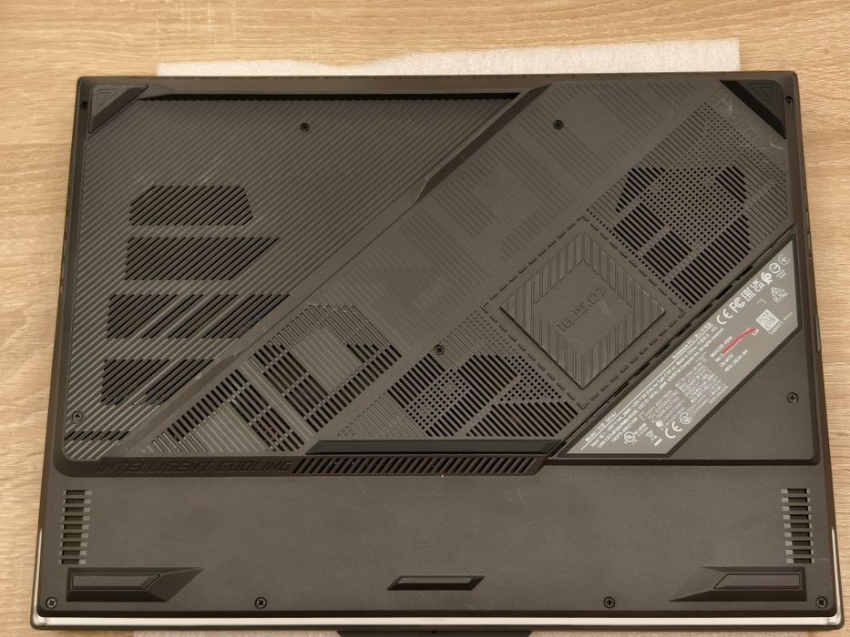 Asus ROG Strix G16 (2024) i9-14900HX, RTX 4070