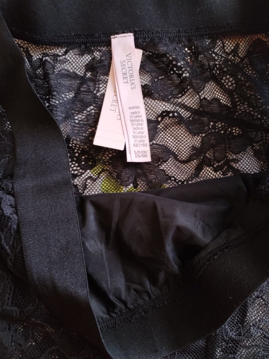 Белье от Victoria's Secret