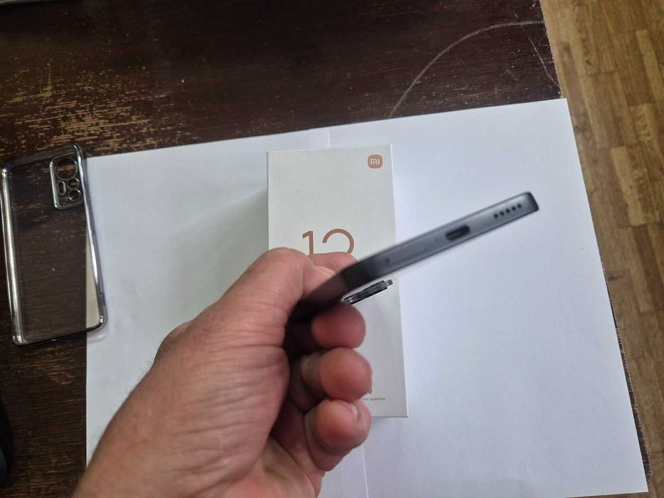 Продавам Xiaomi 12 Lite 5G