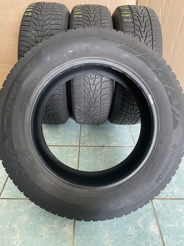215 65 R17 M+S Hankook iarna