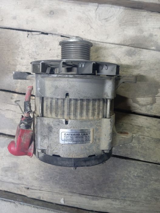 Генератор экскаватора CAT