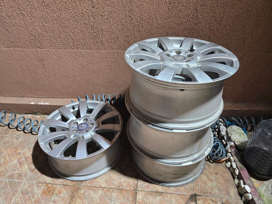 Jante și fotolii Mercedes Viano