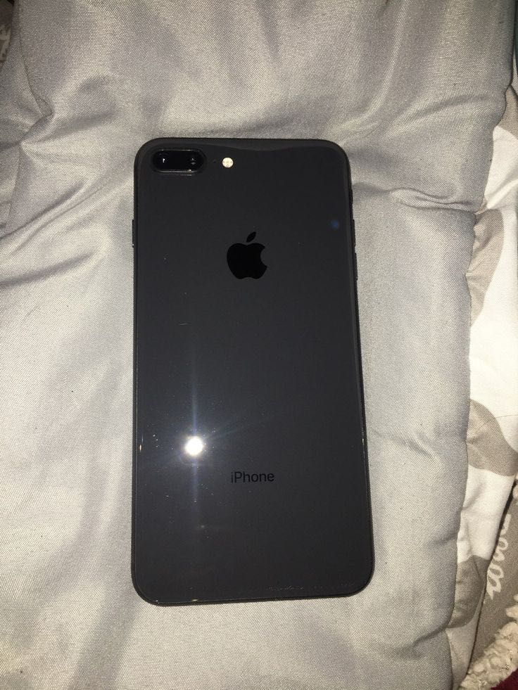 Продам IPhone 8 Plus