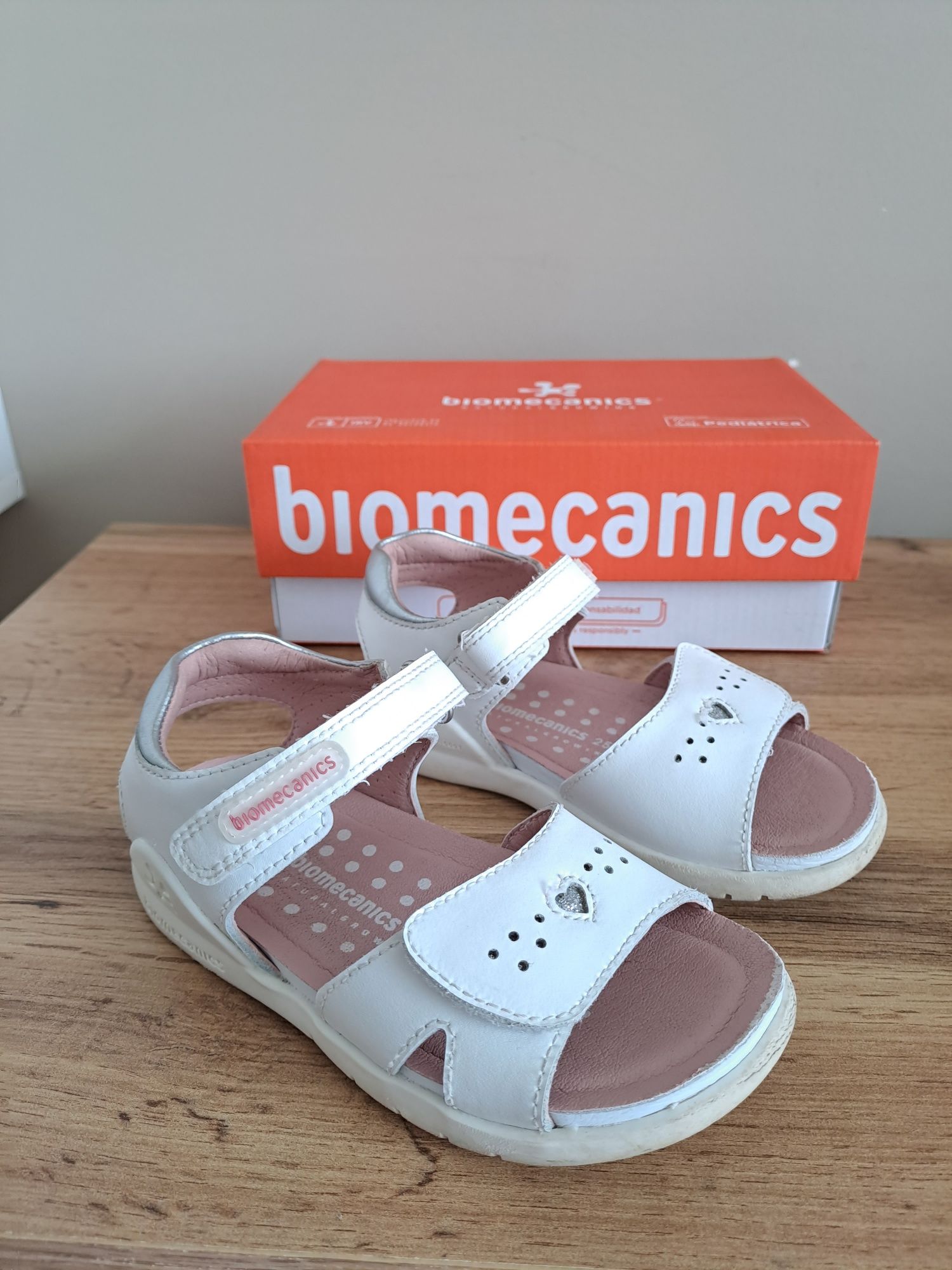 Biomecanics сандали за момиче 25